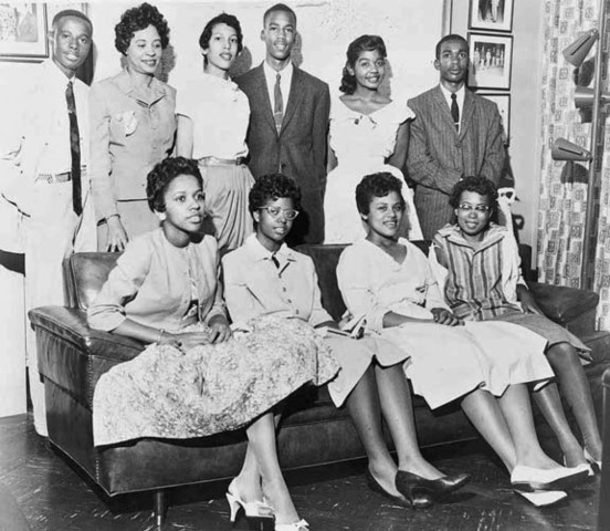 Little Rock Nine able to enter Central High School