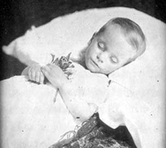 Samuel Charles Stowe was born