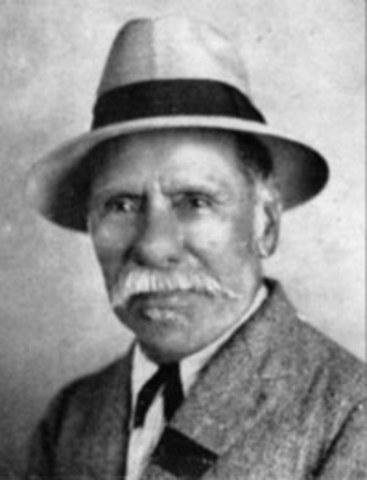 Maestro Rafael Alvarez presenta Letra de persona anónima