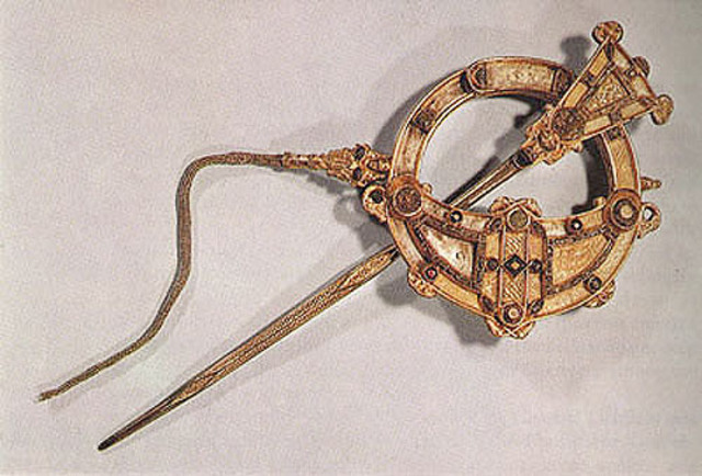 Tara Brooch