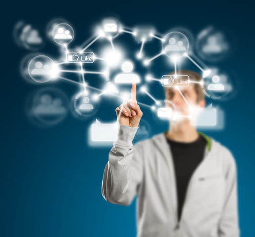 Nascita dell' Era Mobile con l' avvento della tecnologia Apple