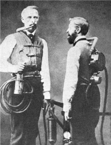 Frenchmen Benoit Rouquayrol and Auguste Denayrouse, patent an apparatus for deep sea diving.