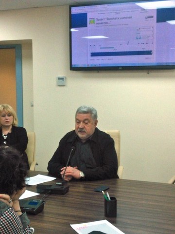 Конкурс "Гражданская инициатива" представлен Ю.Гусманом во время встречи с активистами НКО, Москва 16.04.2013