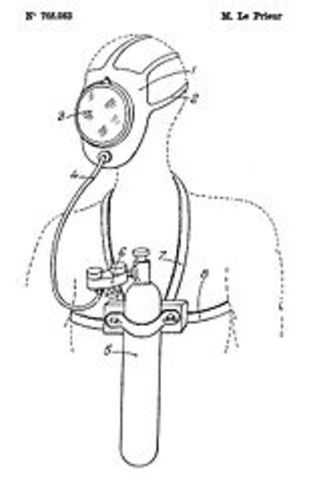 French navy captain Yves Le Prieur modifies the Rouquayrol-Denayrouse invention