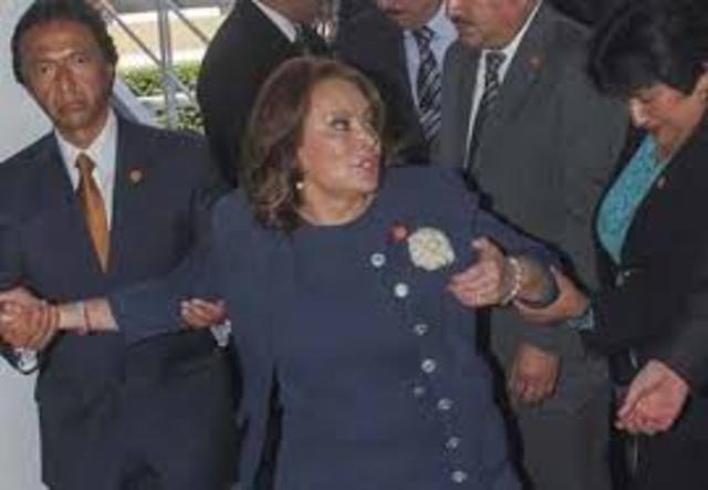 Elba esther Gordillo es detenida por desvío de recursos del SNTE