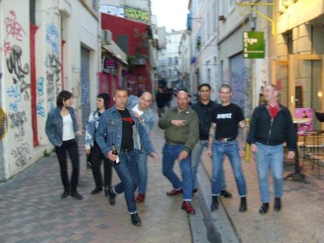 Un mouvement toujours scindé