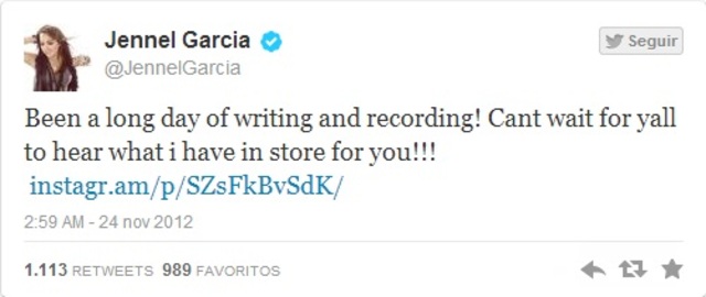 “Foi um longo dia gravando e compondo! Mal posso esperar para que possam ouvir o que tenho reservado para vocês.”
