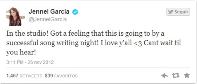 “No estúdio! Tenho a sensação de que vai ser uma canção bem-sucedida escrita esta noite! Eu amo todos vocês <3 Mal posso esperar até que possam ouvir!”