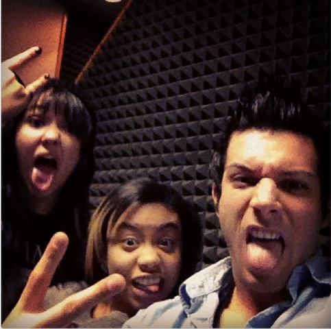 @jennelgarcia @crisssssx3 e eu no #estúdiodegravação