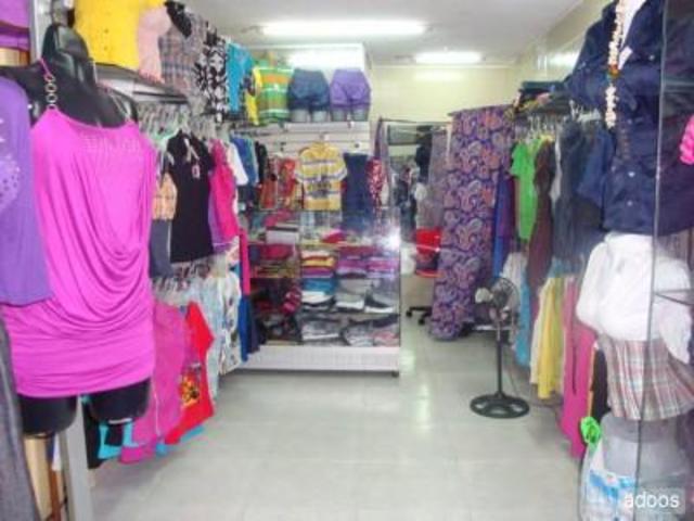 Tiendas, lo que se espera encontrar.