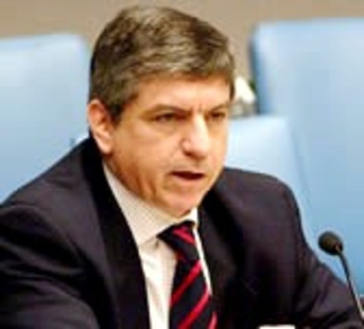 César Gaviria y la apertura