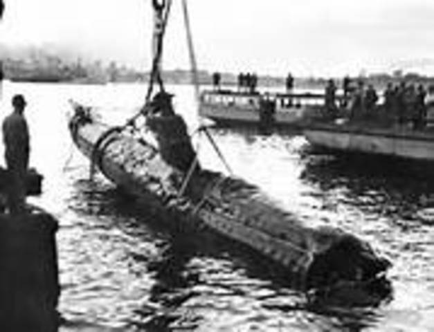 1st submarine leaves Japan