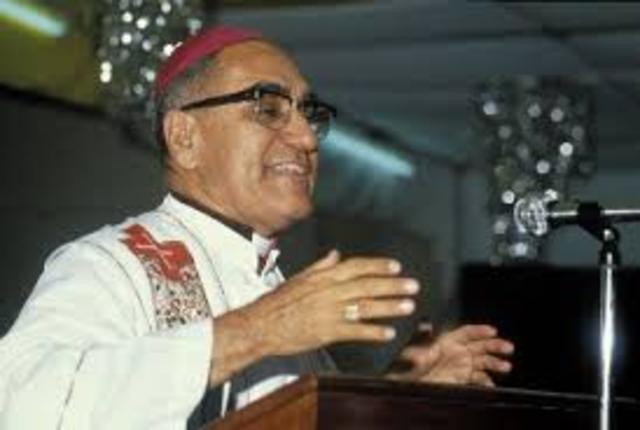 Nace Oscar Romero
