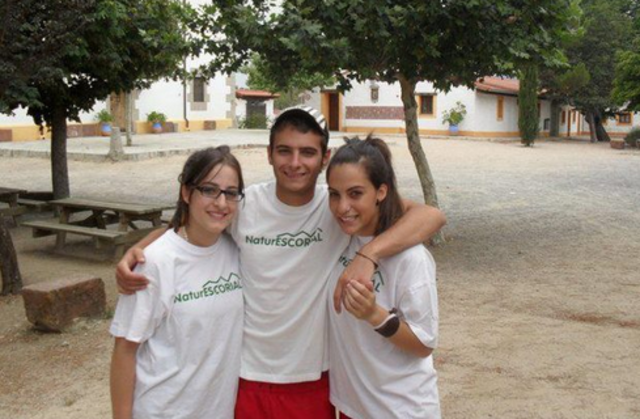 MI  PRIMER TRABAJO COMO MONITORA