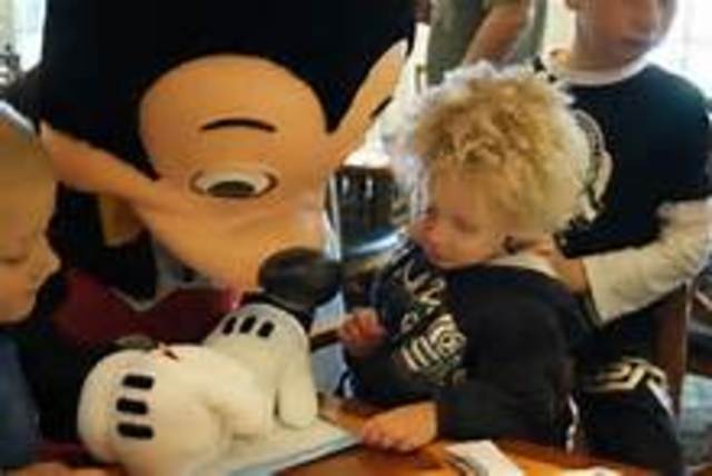 yo conocí mickey mouse en disney land