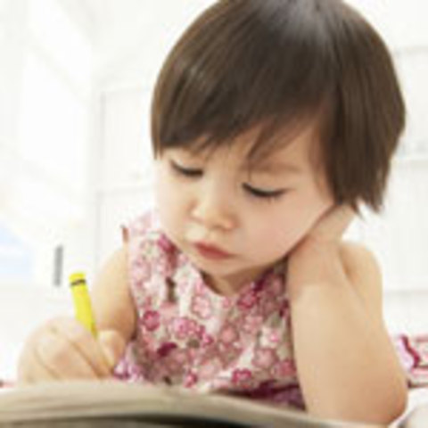 Cuando yo tenía siete años, yo creía dibujos, yo copíaba mi hermana, y yo pretendía estar dormida.