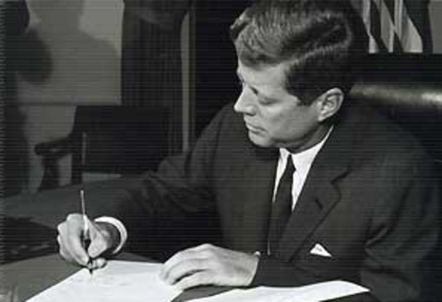 JFK Order 10925