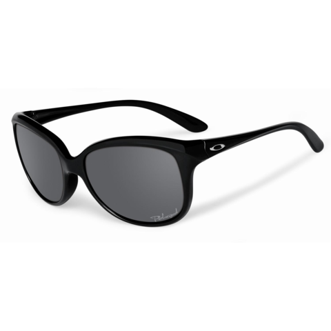 Polarized Sunglasses are invented