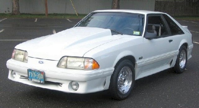 1990 mustang was made