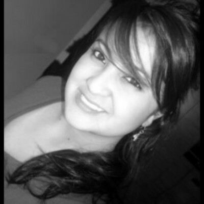 Timeline: Biografia de Jazmin Romero