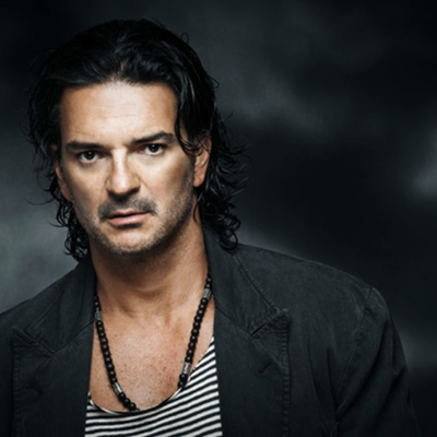 Timeline: Ricardo Arjona