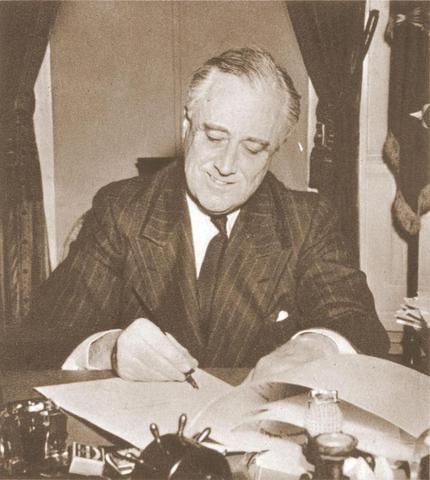 Chapter 17 Section 4: Lend-Lease Act