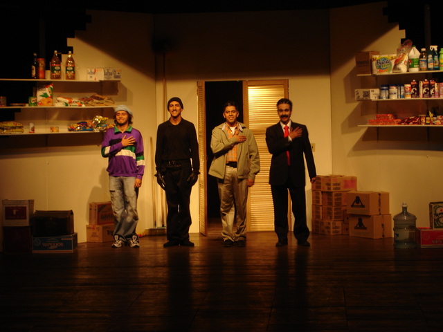 Función: "Algo se Pudre En La Despensa"