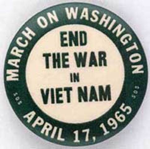 Vietnam war escalates and public reacts