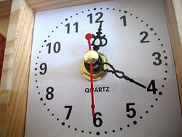 Quarts Clock