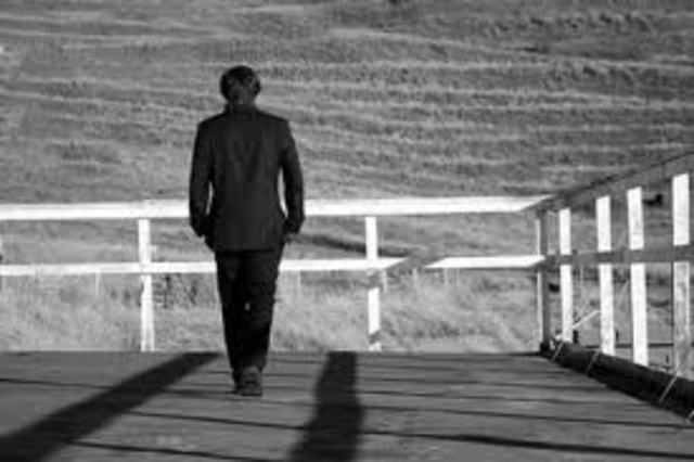 Bill Gates drops out of Harvard