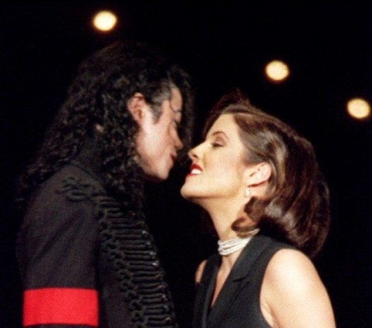 Michael Jackson Marries Lisa Marie Presley.