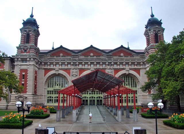 Ellis Island closes.