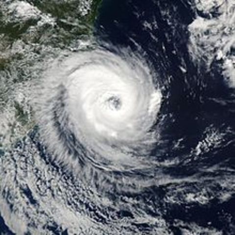The first ever reported South Atlantic hurricane makes landfall in South Brazil in the state of Santa Catarina