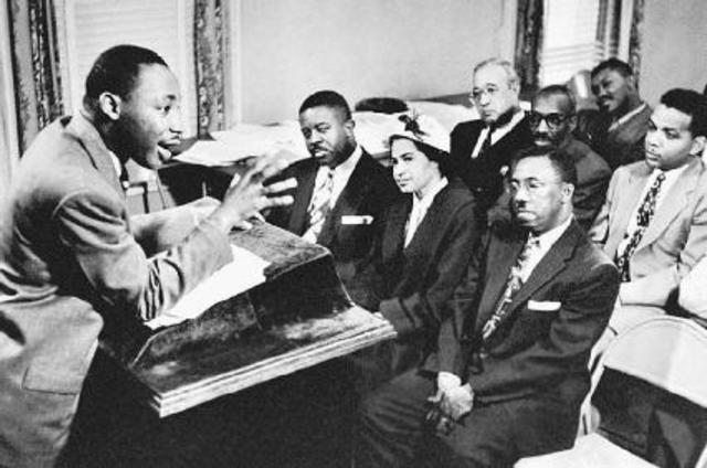 Dr. Martin Luther King Jr. organizes bus boycott