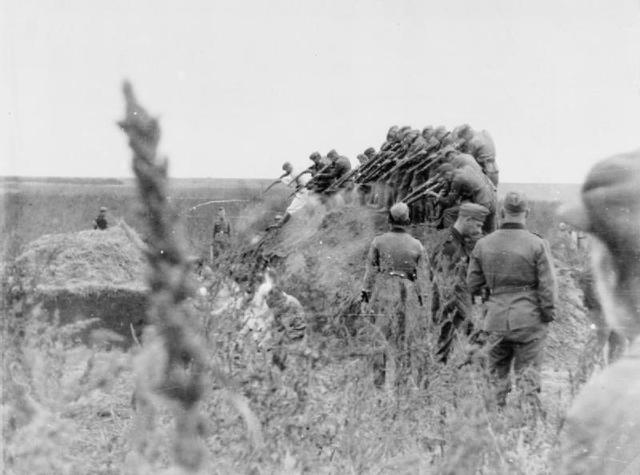 Killing Squads Accompany German Invasion of The Soviet Union