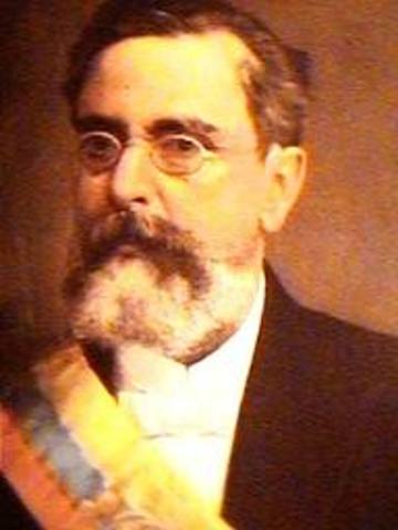 Dr. Emilio Estrada