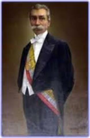 Dr. Alfredo Baquerizo M