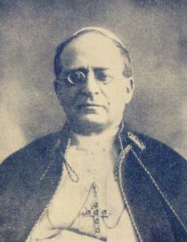 Vatican recognises Franco's government