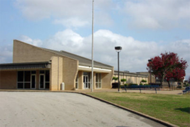 Cambié escuelas, y empecé a ir a HHS.