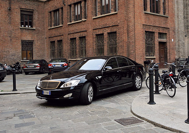 Addio auto blu: ora in car sharing