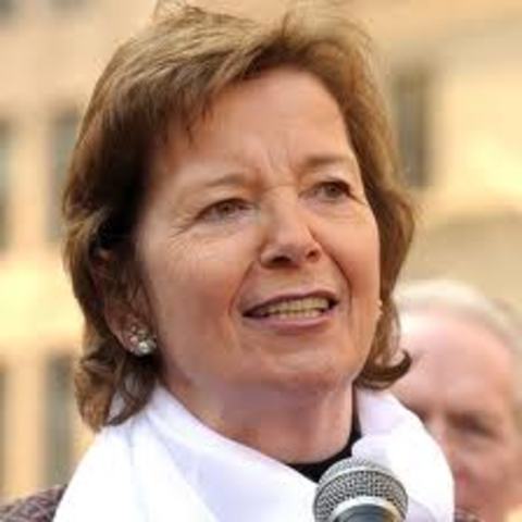 Mary Robinson Becomes The First Women President of Ireland