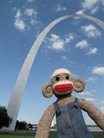 Nací en St. Louis, Missouri.