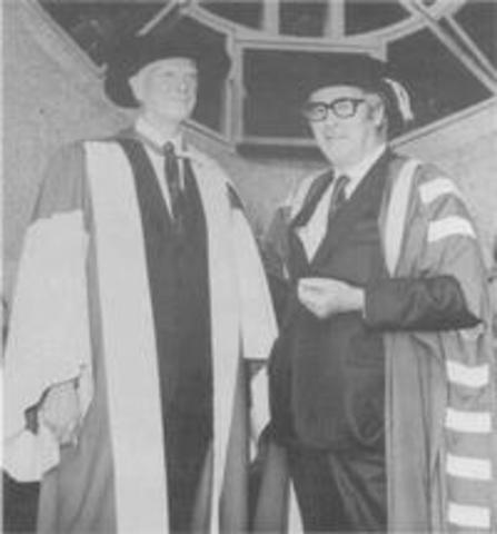 LA - UL connects to the Internet