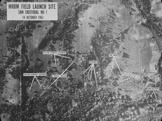 Cubans Accept MRBMs from Soviets, America in Fear