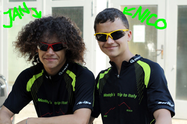 Mi hermano y yo montamos más de 570 millas en bicicleta a la mar. (Italia,Venecia)