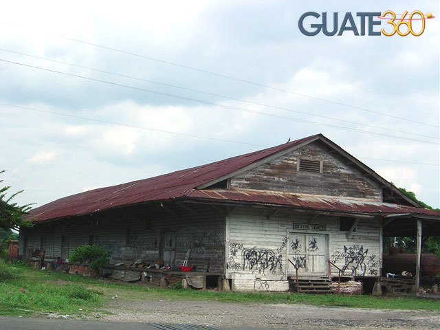 CALLE DE LA FERROCARRILERA
