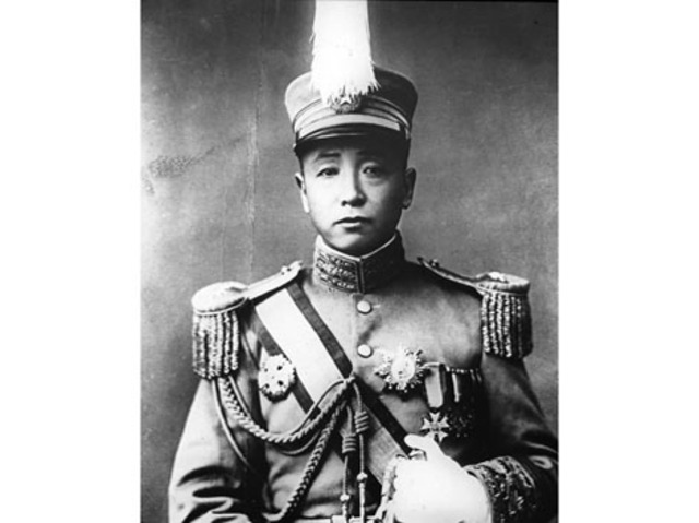 Manchurian warlord Zhang Zuolin assassinated