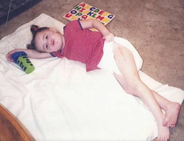 Nuestros eliminado mí escayola en doce de abril, dos mil dos