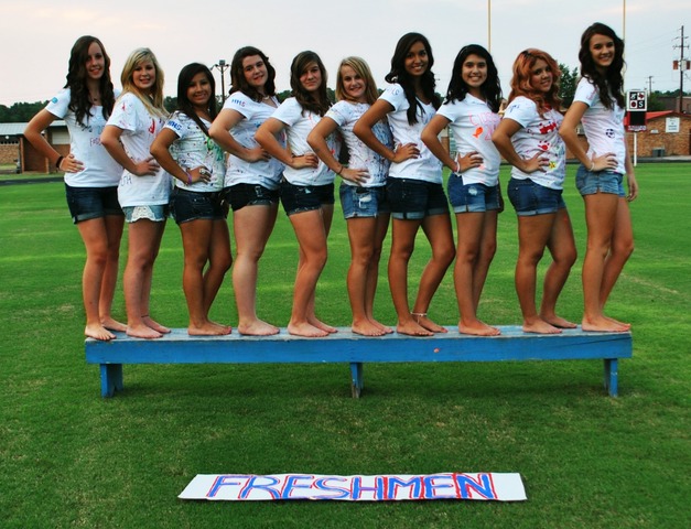 Empiece la escuela secundaria en Henderson.