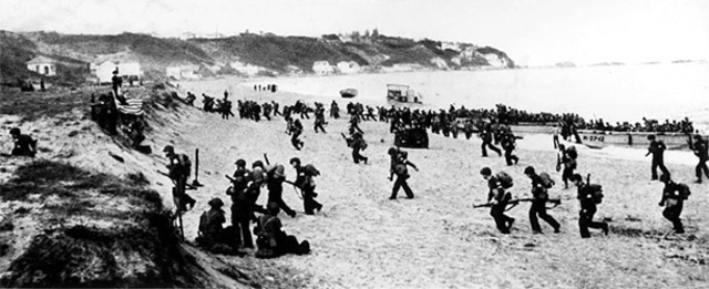 The Allies invade North Africa (Operation Torch)